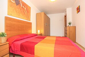 2 Schlafzimmer, Bügeleisen/Bügelbrett, kostenloses WLAN, Bettwäsche