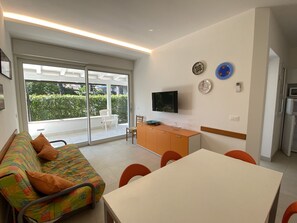 TV