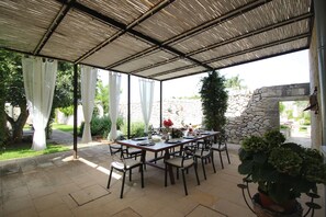 Outdoor dining