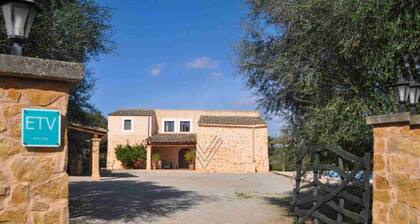 Magnificent house with private swimming pool in Felanitx, family friendly