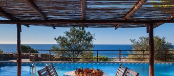Villa Kimothoe w/ Private Pool & Sea views only 10 km to famous Elafonissi Beach