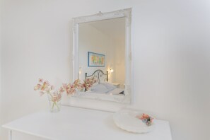 2 多间卧室、熨斗/熨衣板、旅行婴儿床、WiFi