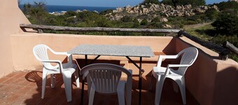 Residence Calarossa, Sardinia, house with beautiful panoramic terrace, sea 300mt