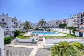 Pool - JARDINS I 22 Roses (Rosas / Roses)