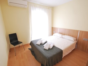 2 Schlafzimmer, Bügeleisen/Bügelbrett, Internetzugang, Bettwäsche