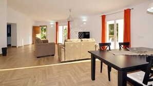 Interior - Casa Encinar, villa with garden and private pool (Sa Pobla)