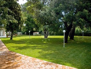 Property grounds - Casa Encinar, villa with garden and private pool (Sa Pobla)