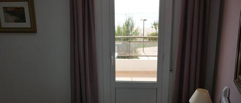 2 bedrooms, free WiFi