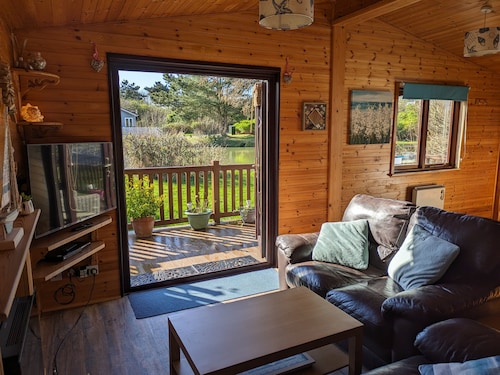 The Lodge By The Lake at Shorefield Holiday Park