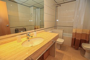 Banyera i assecador de cabells