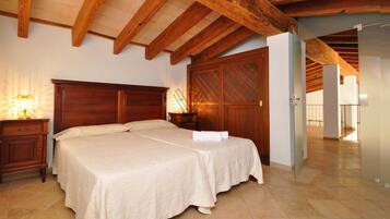 4 chambres, fer et planche Ă repasser, accĂšs Internet, draps fournis