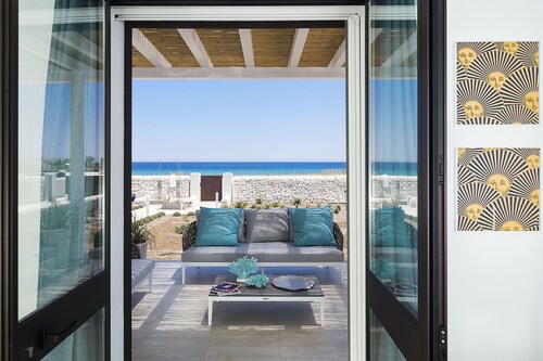 Seafront villa with pool near Syracuse, Sicily - Timo - 6 pax