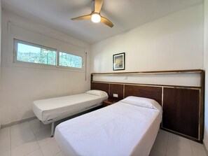 1 chambre, accès au Wi-Fi (inclus), literie fournie
