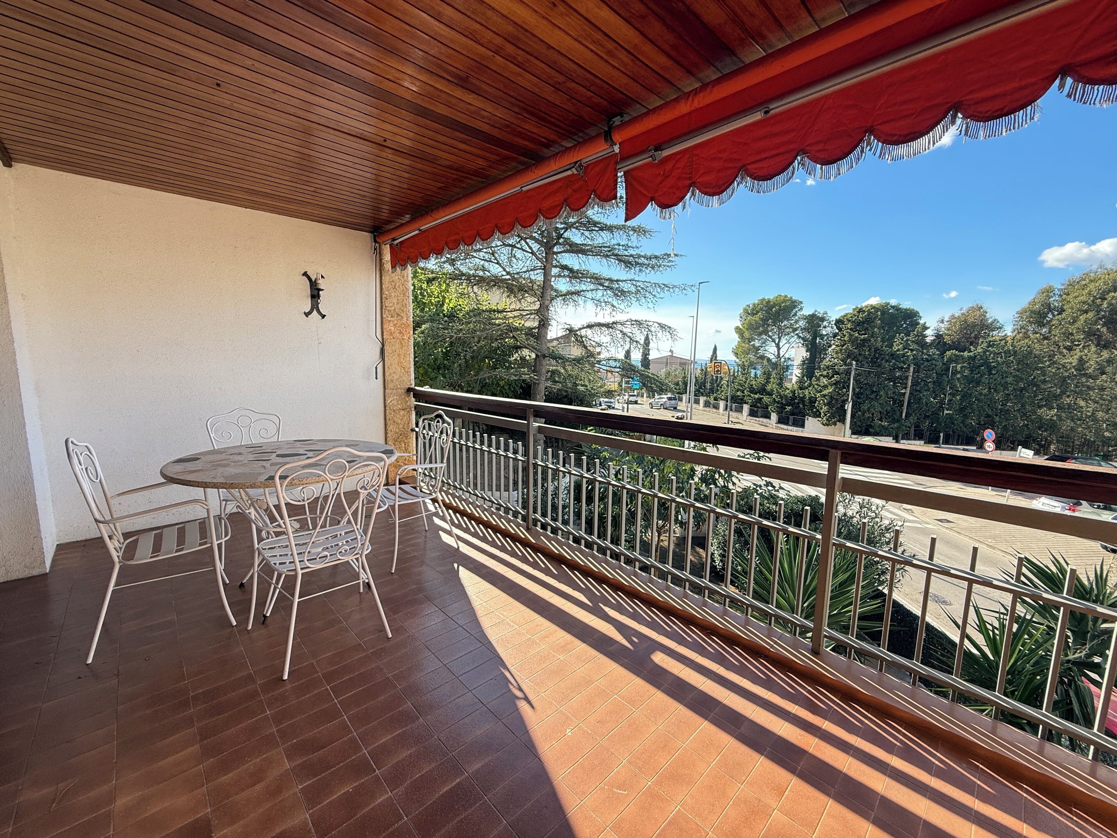 屋外ダイニングエリア