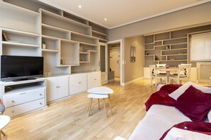 TV, DVD player