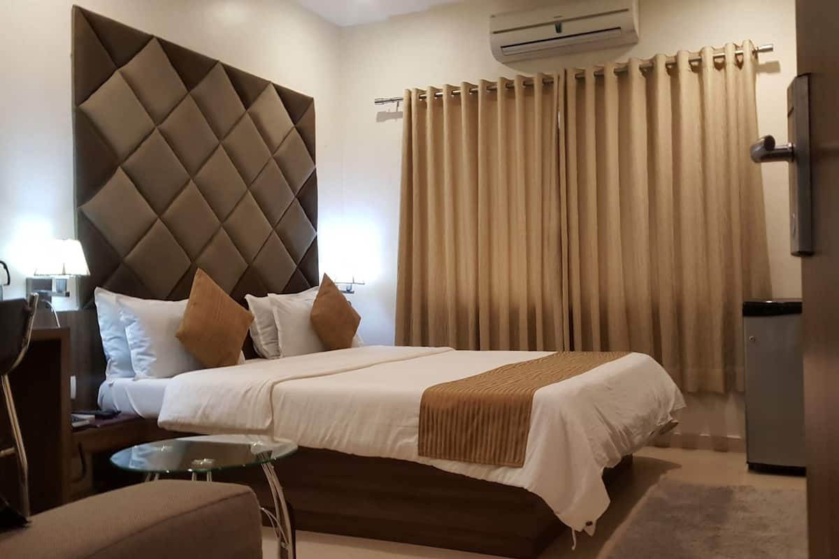 Chambre Double Confort, non-fumeur | Salle de bain