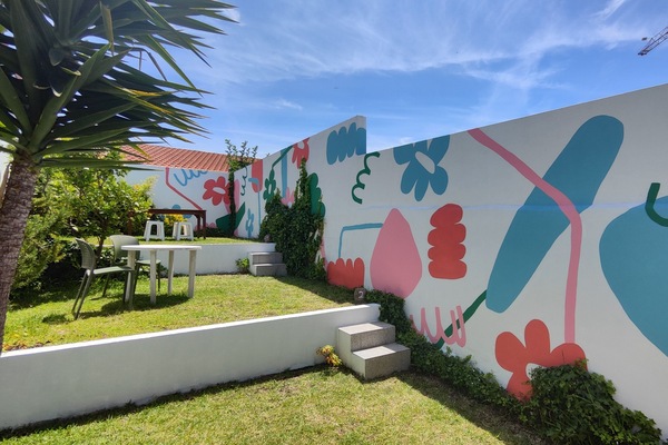 Garden. Shared between 2 other apartment guests.