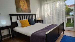 1 soverom, strykejern/-brett, reiseseng for barn og wi-fi (inkludert)