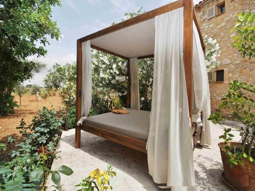 Es Lledoner 3, very quiet and beautifully situated property. Ideal for families