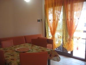 Dining - Cottage in the green with sea and pool view (Peschici)