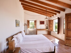 3 camere, ferro/asse da stiro, accesso a Internet, lenzuola