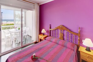 2 bedrooms, iron/ironing board - RESIDENCE DE LA PLAGE BJS 3 Roses (Rosas / Roses)
