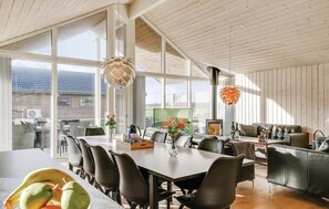 Dining - 4 bedroom nice home in Odder (Odder)