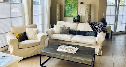 Exclusive huoneisto puutarha ja takka lähellä rantaa