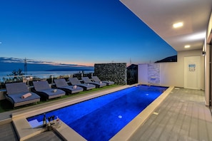 Outdoor pool, a heated pool