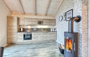 Kühlschrank, Herdplatte, Geschirrspüler