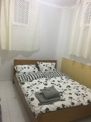 2 bedrooms, in-room safe, individually decorated, individually furnished - Calista Luxury Appt (Kassandra)