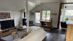 Unclassified image, 5 of 31, button - Villa La Niña by Agence Bru - 321 (Lacanau)