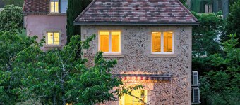 Gite La Petite Prairie + annex, private swimming pool for group holidays