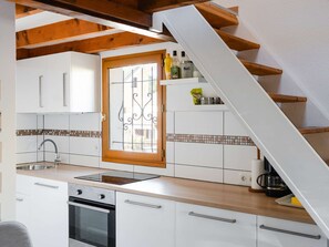 Fridge, microwave, oven