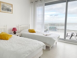 1 slaapkamer, een strijkplank/strijkijzer, gratis wifi