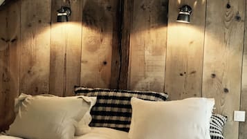 4 chambres, coffres-forts dans les chambres, bureau
