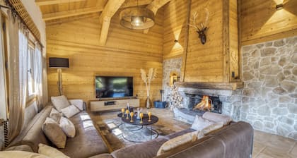 AUTHENTISCHES UND WARMES CHALET - LUXUSCHALET IN DEN FRANZĂSISCHEN ALPEN - JACUZZ