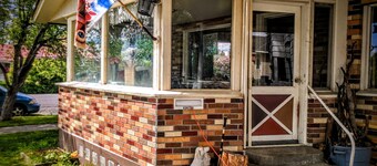 Cozy Escape close to Yellowstone & Grand Teton NP, BYUI, River Beach sleeps 9