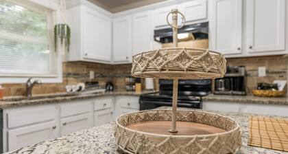 Lux Boho Chic! 6 mins to Airport 10 mins to downtown Atlanta.