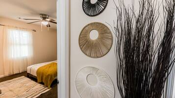 4 bedrooms, desk, iron/ironing board, travel crib