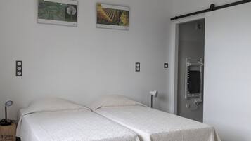 5 habitaciones, escritorio, tabla de planchar con plancha y wifi gratis