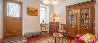 THE HOUSE OF REPARTS