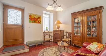 THE HOUSE OF REPARTS