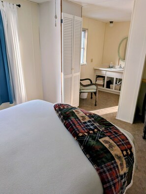 2 habitaciones, escritorio, wifi gratis y ropa de cama 