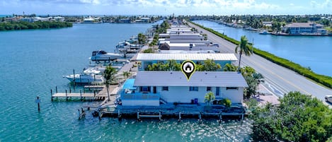 المنشأة من الخارج