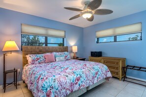 2 habitaciones, tabla de planchar con plancha y cuna de viaje