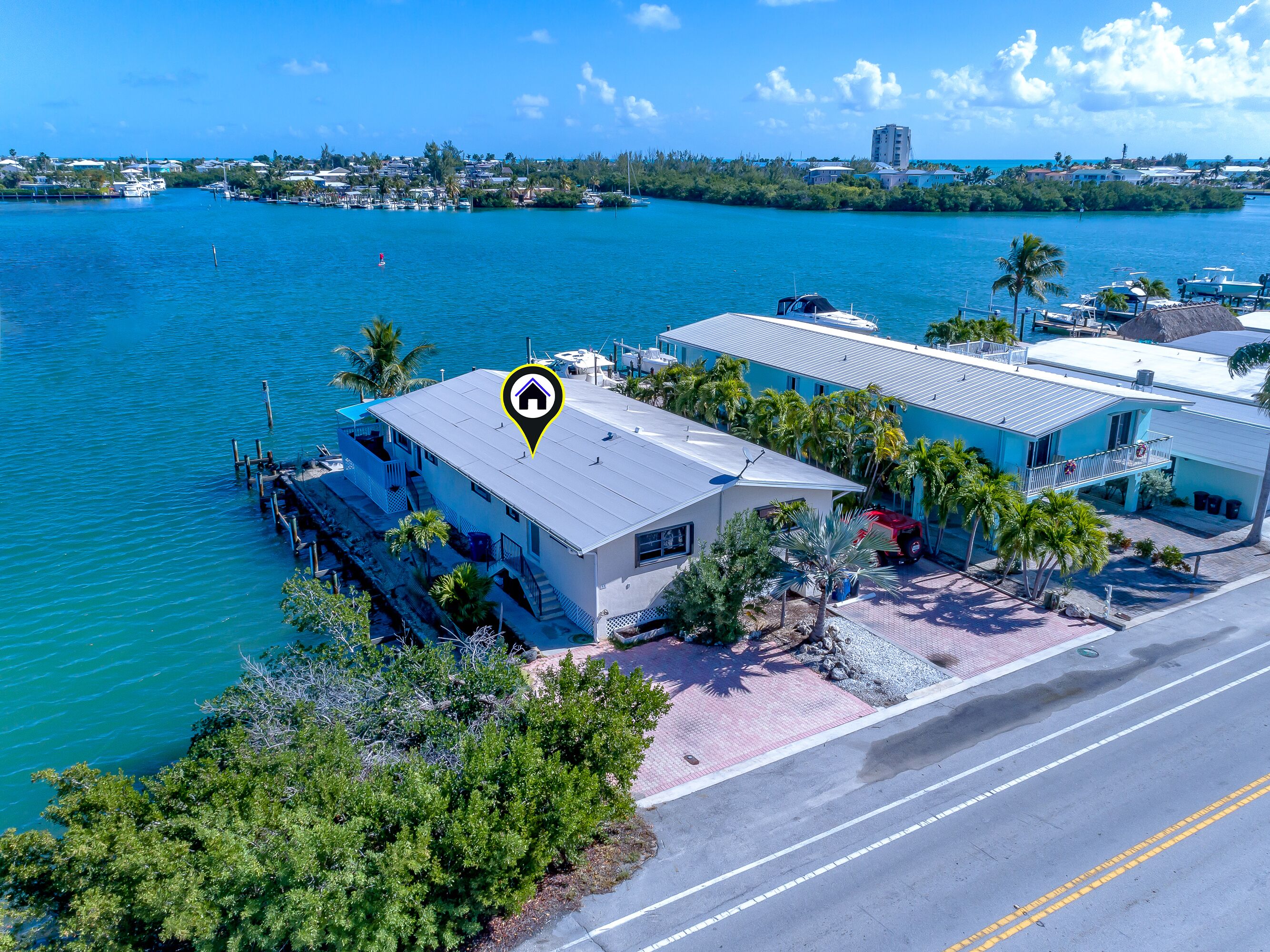 Waterfront W/270 degree views, Cabana Club, Multiple Docks