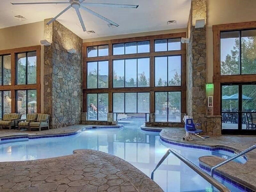 Indoor pool, outdoor pool
