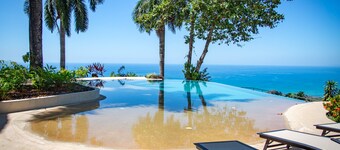 Couchers de soleil à couper le souffle et vues imprenables sur l'océan à Mal Pais. 12 à 16 personnes. 