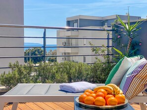 Property grounds - Deluxe beach suite with hot tub, 2 minutes away from the beach (Split)